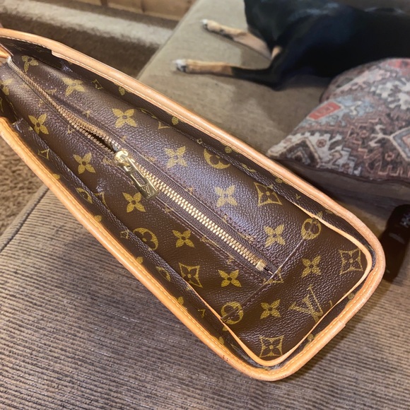 Louis Vuitton briefcase style bag in great condition - Picture 6 of 14